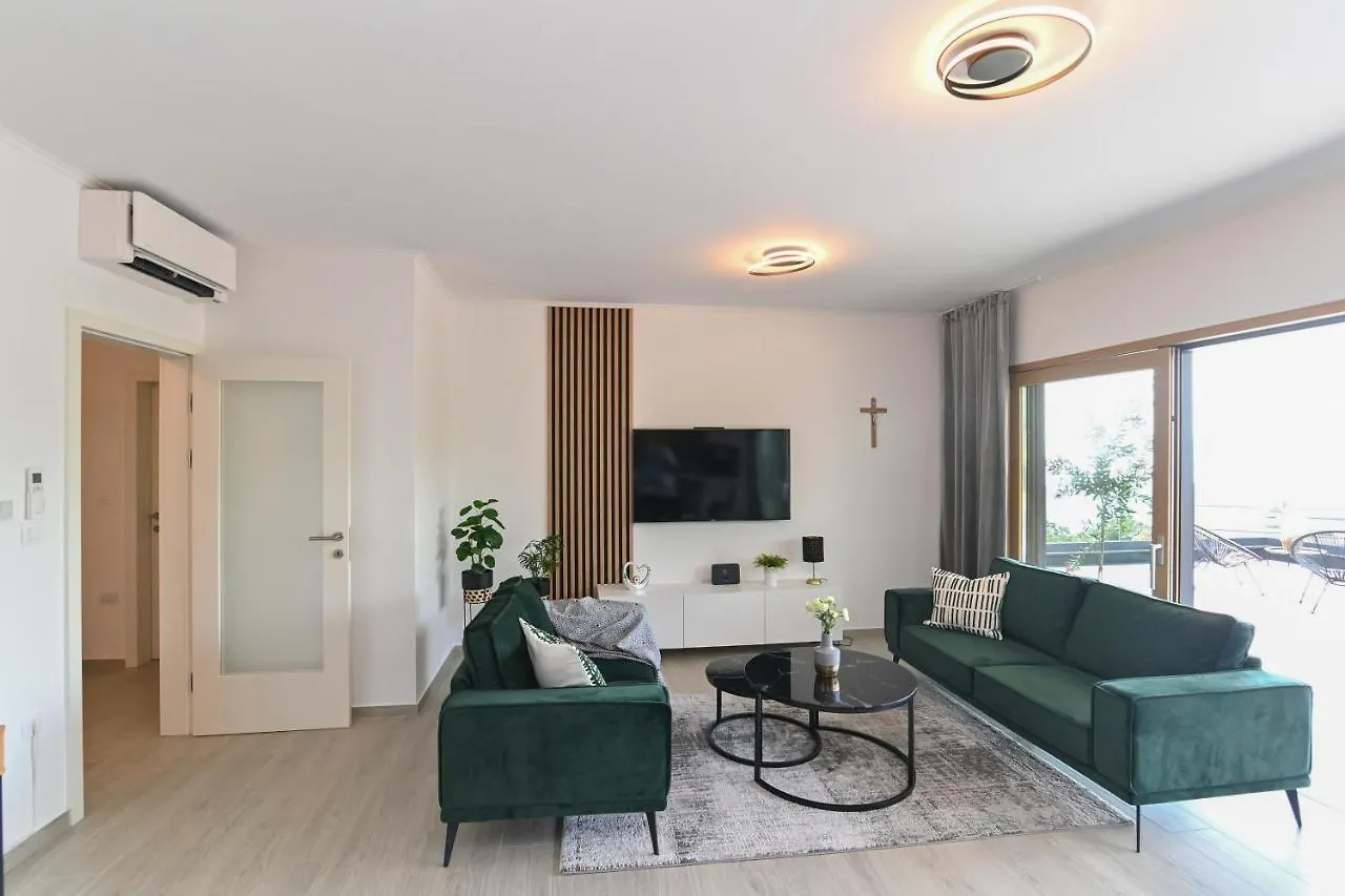 Sea View Deluxe Apartment Rijeka